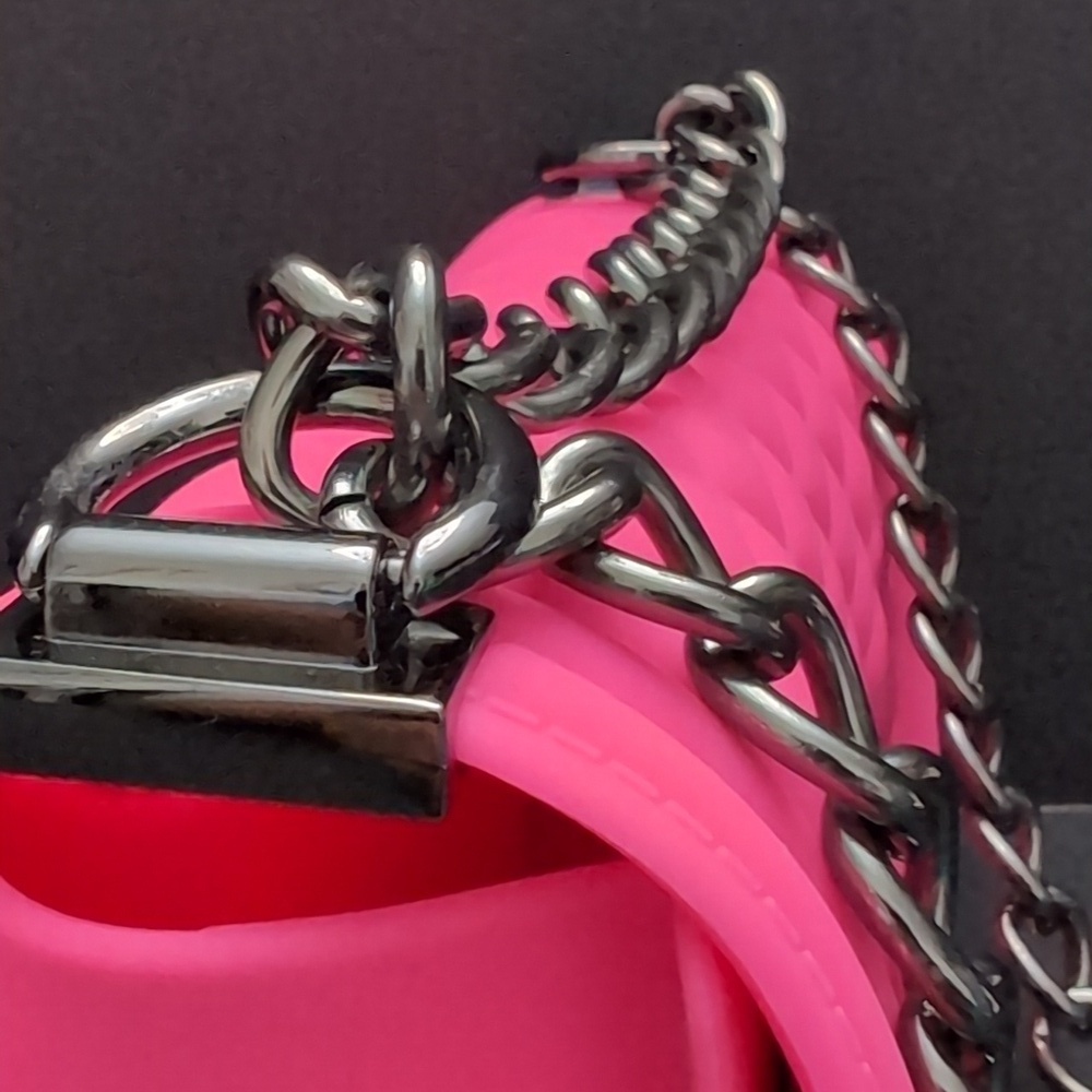 American Jewel Girls Pink Quilted Gummy Shoulder Bag with Chain Link Strap. - Picture 4 of 15